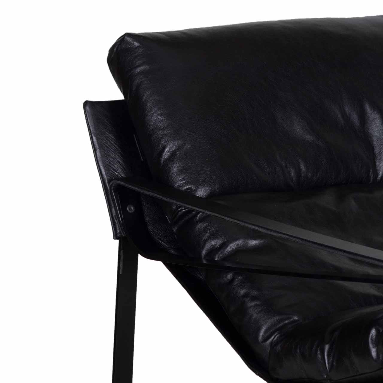 Porgabi Metal & Buff Leather Lounge Chair