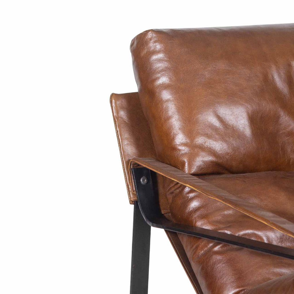 Porgabi Metal & Buff Leather Lounge Chair