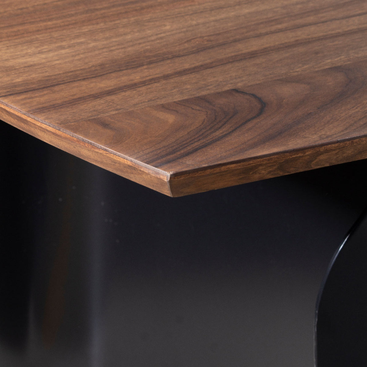 Ronal Rectangular Acacia Veneer Dininig Table